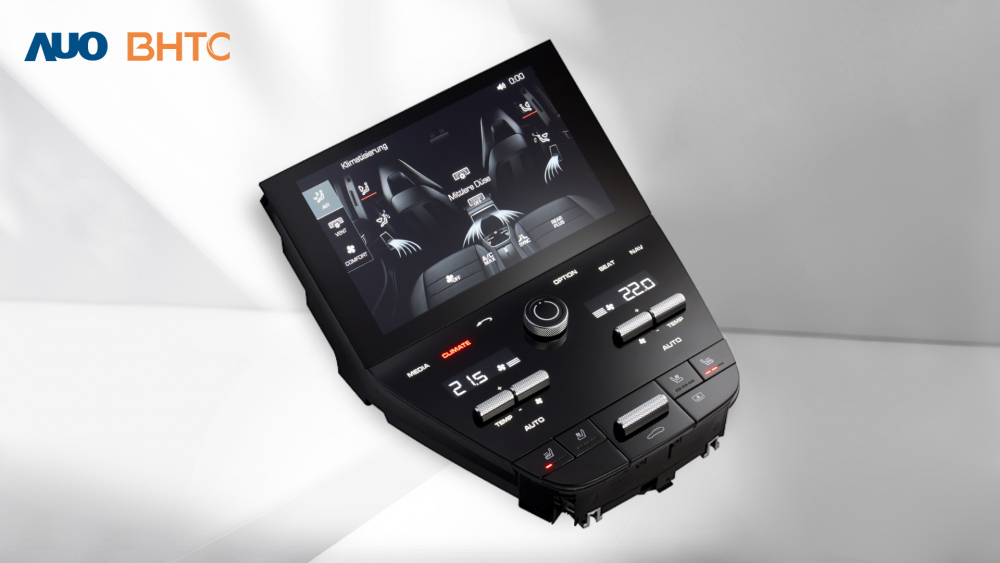 作為友達新生力軍，BHTC所展示的中央與後座鞍部的Display HMI產品，可處理多區恆溫控制、顯示畫面，呈現仿真3D車室分區；以力傳感技術精準傳遞觸感，並結合音量及震動反饋，防止意外啟動，提供使用者自然流暢、直觀且輕鬆駕馭的舒適介面